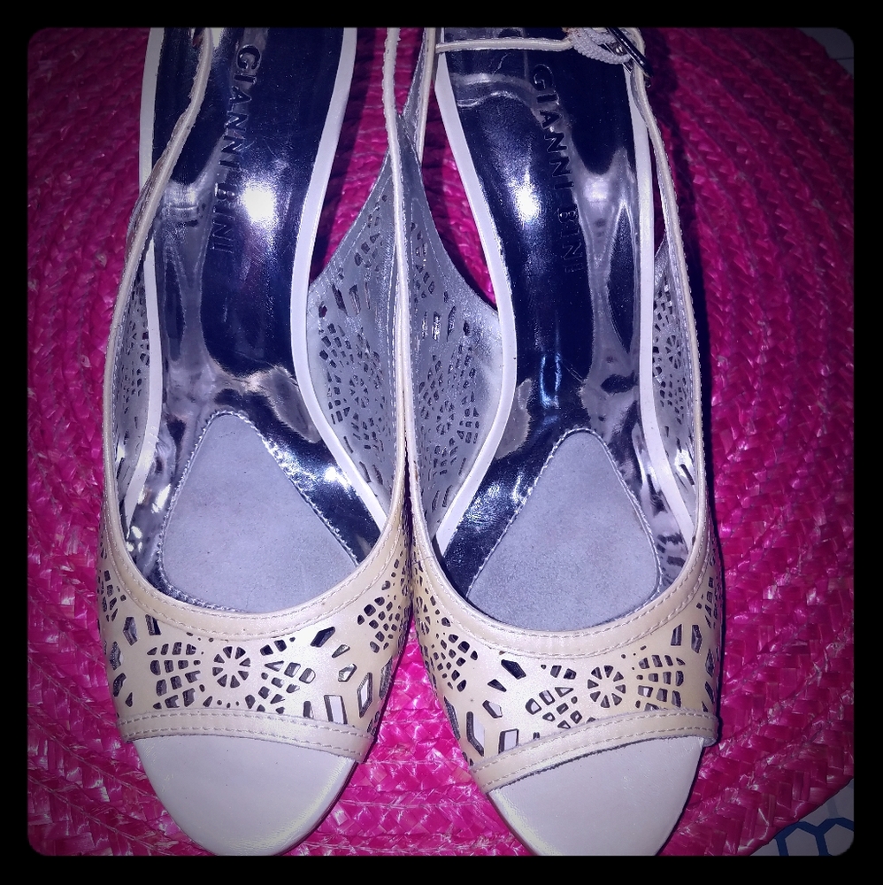 Gianni Bini "Kaley" heels- Size 7